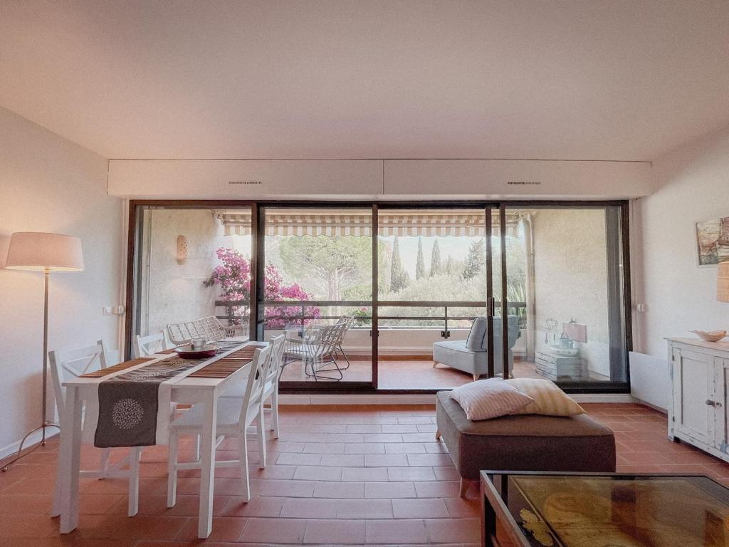 Le Nais - Proche Centre - Parking - Wifi Appartement